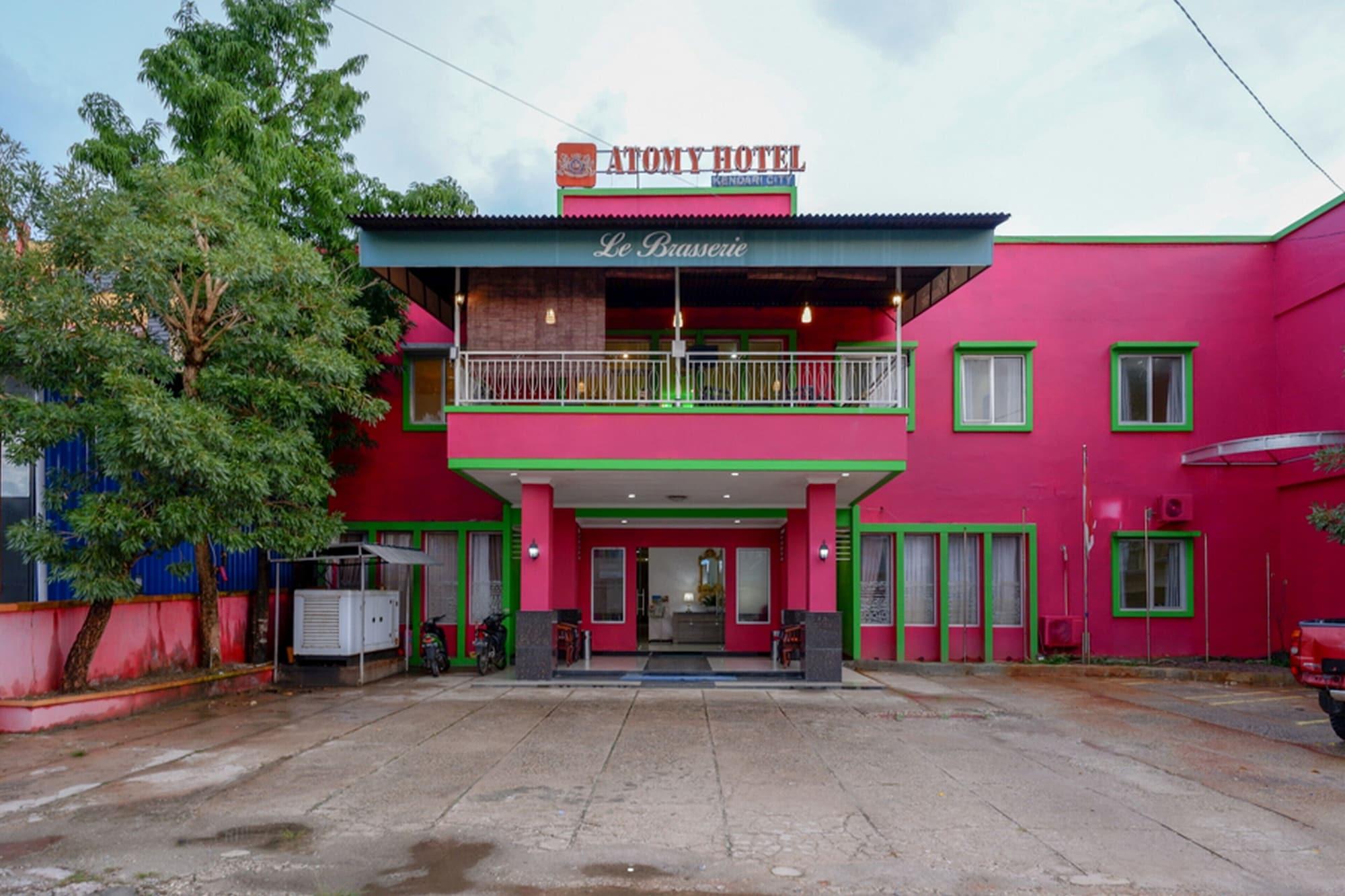 Varios RedDoorz near Citraland Waterpark Kendari