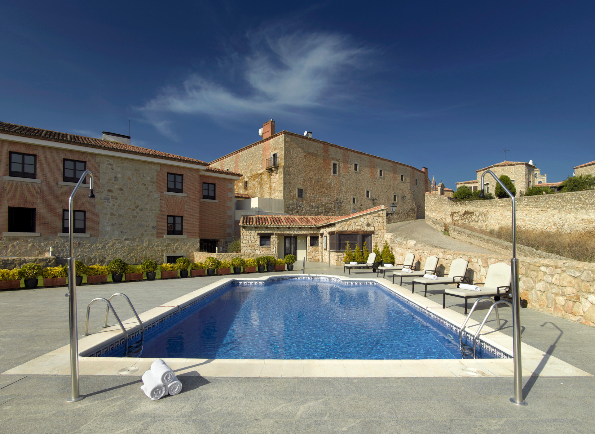 Vista Piscina Parador De Trujillo