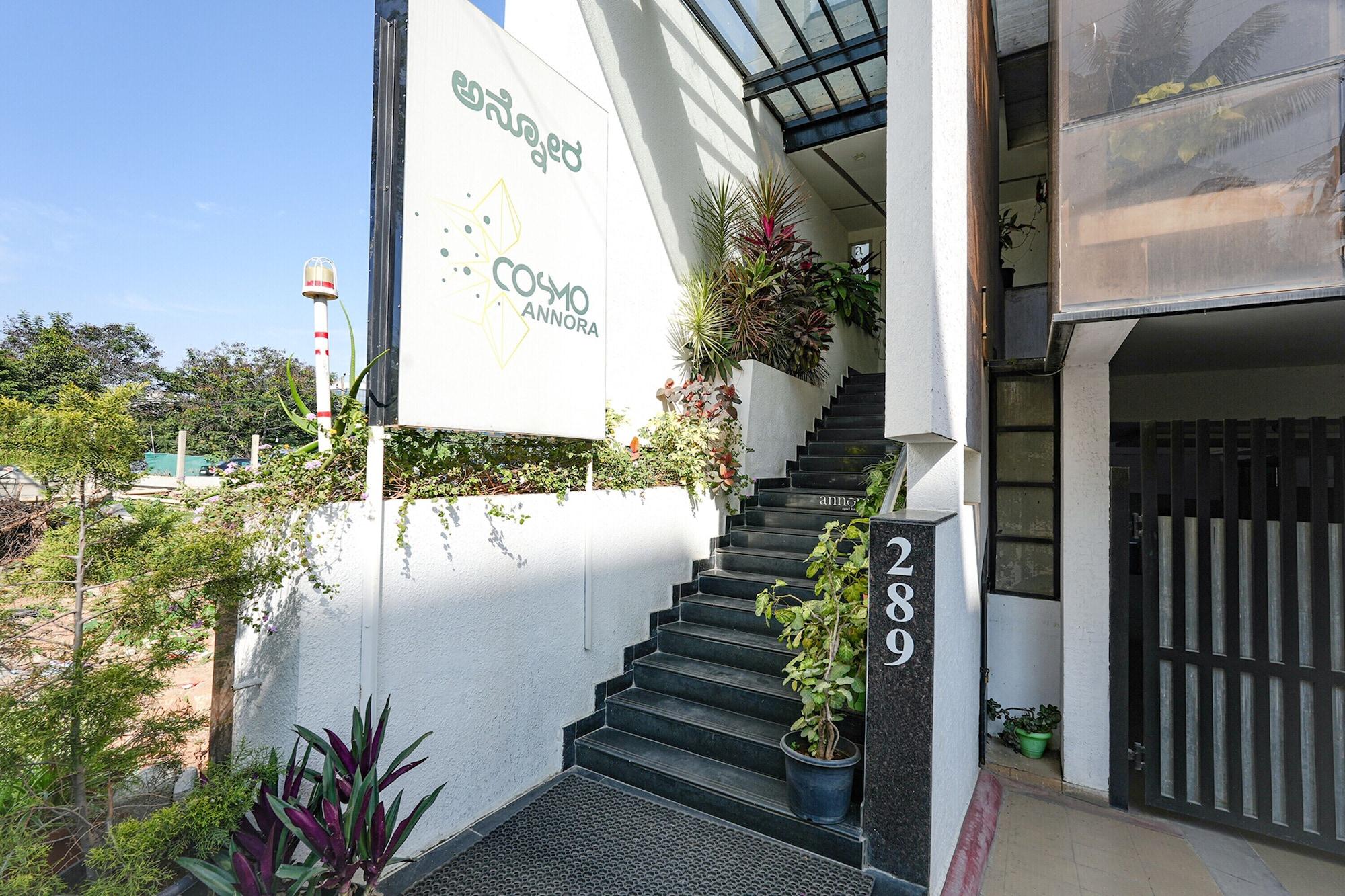 Vista Exterior Fabhotel Cosmo Annora