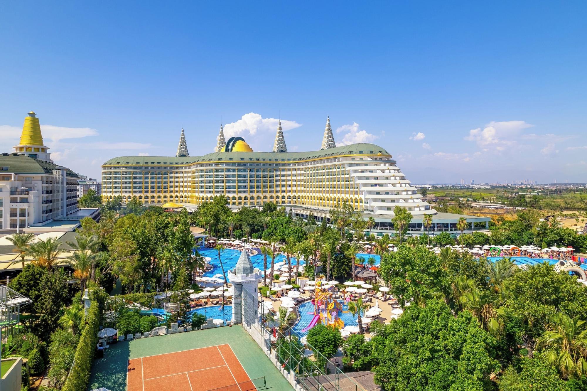 Vista Exterior Delphin Imperial