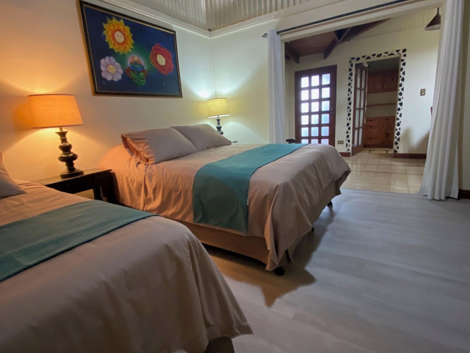 Varios Tierra Magica B&B and Art Studio