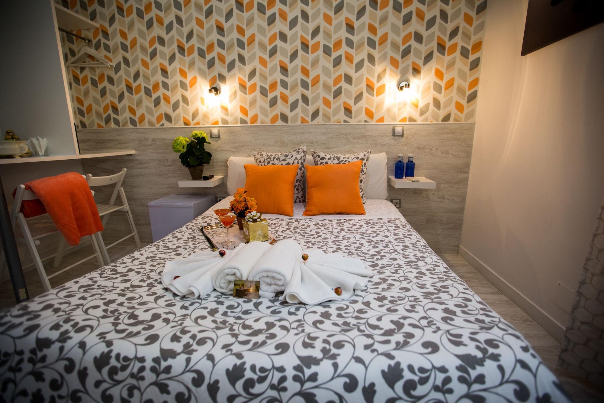 Varios Bloom Inn Madrid