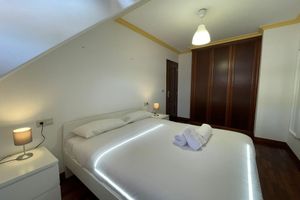 Alojamiento - Cies Suitel Lopez de Neira 28