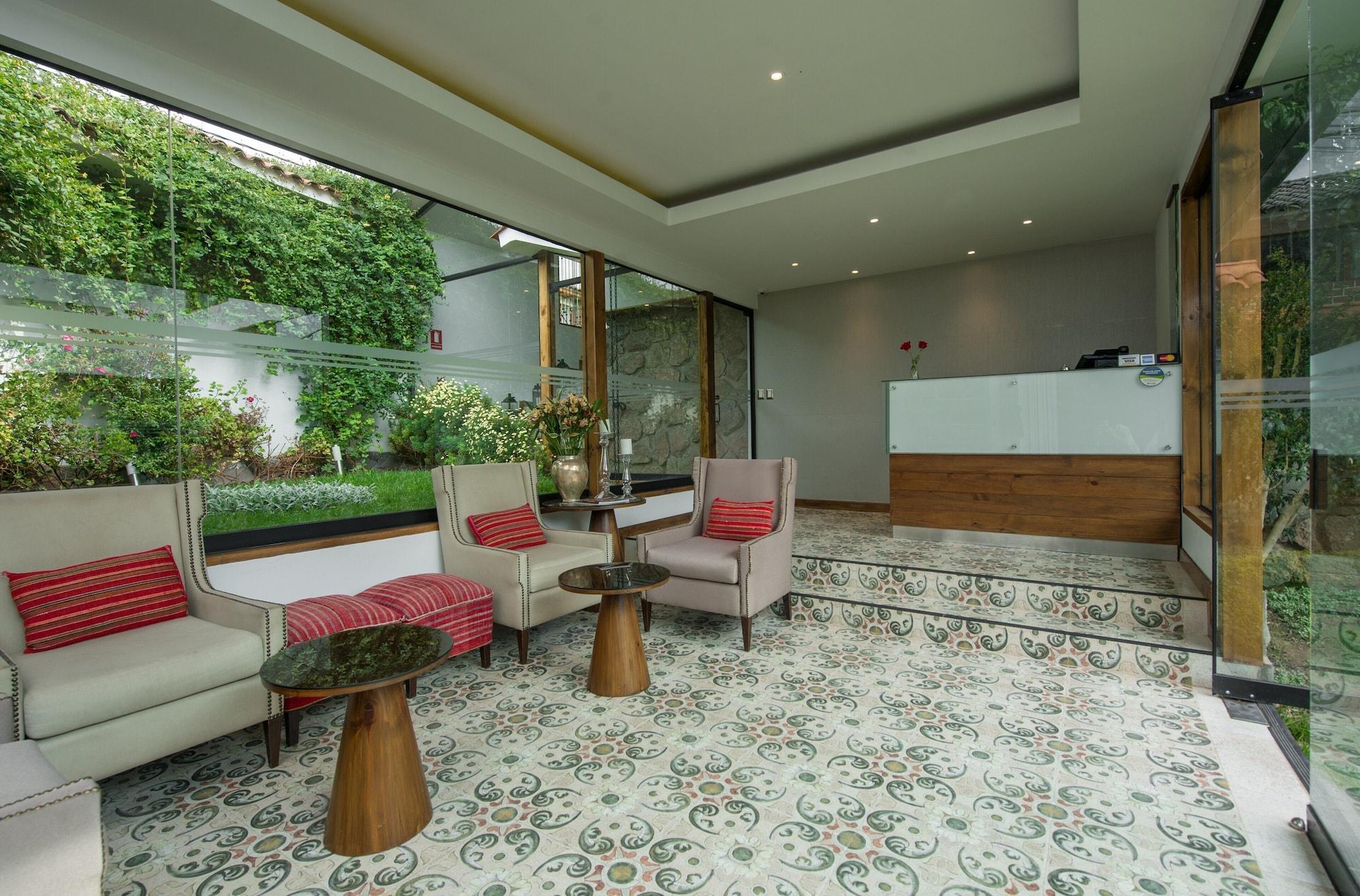 Vista Lobby Casa Esmeralda By Katari