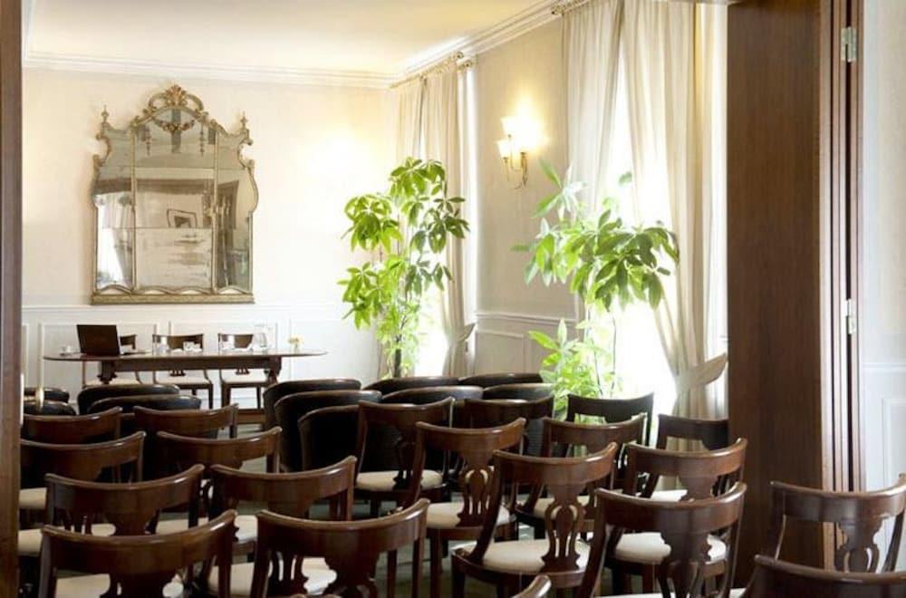 Sala de Reuniones Grand Hotel Bastiani