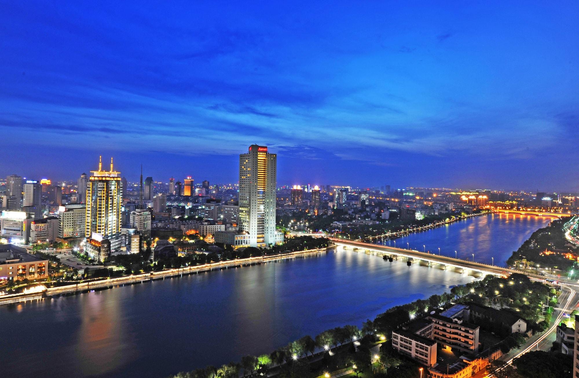 Vista Exterior Ningbo Marriott Hotel