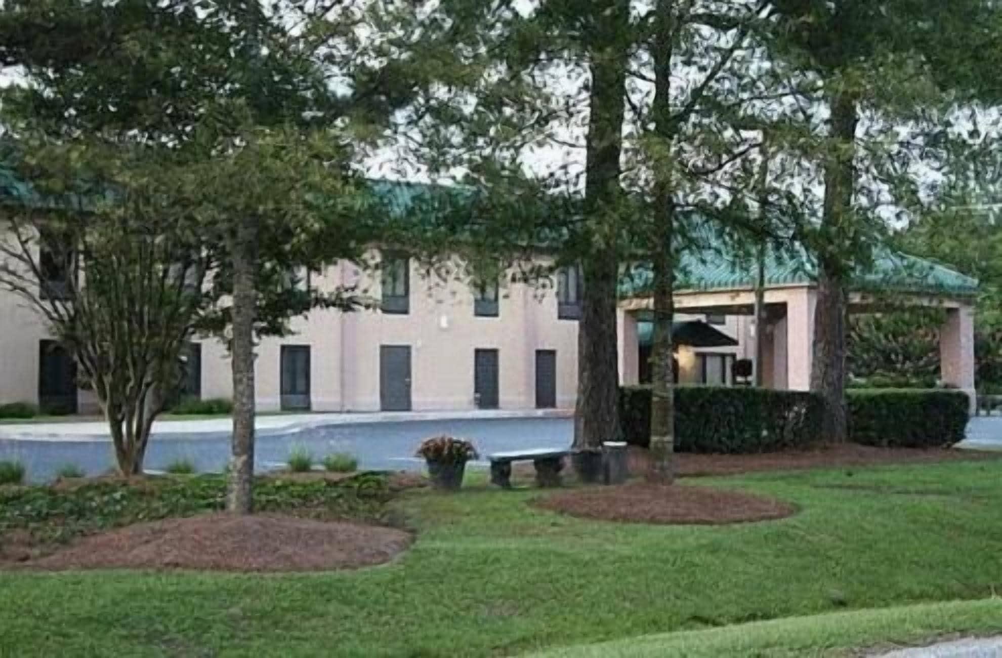 Vista Exterior Moncks Corner Inn