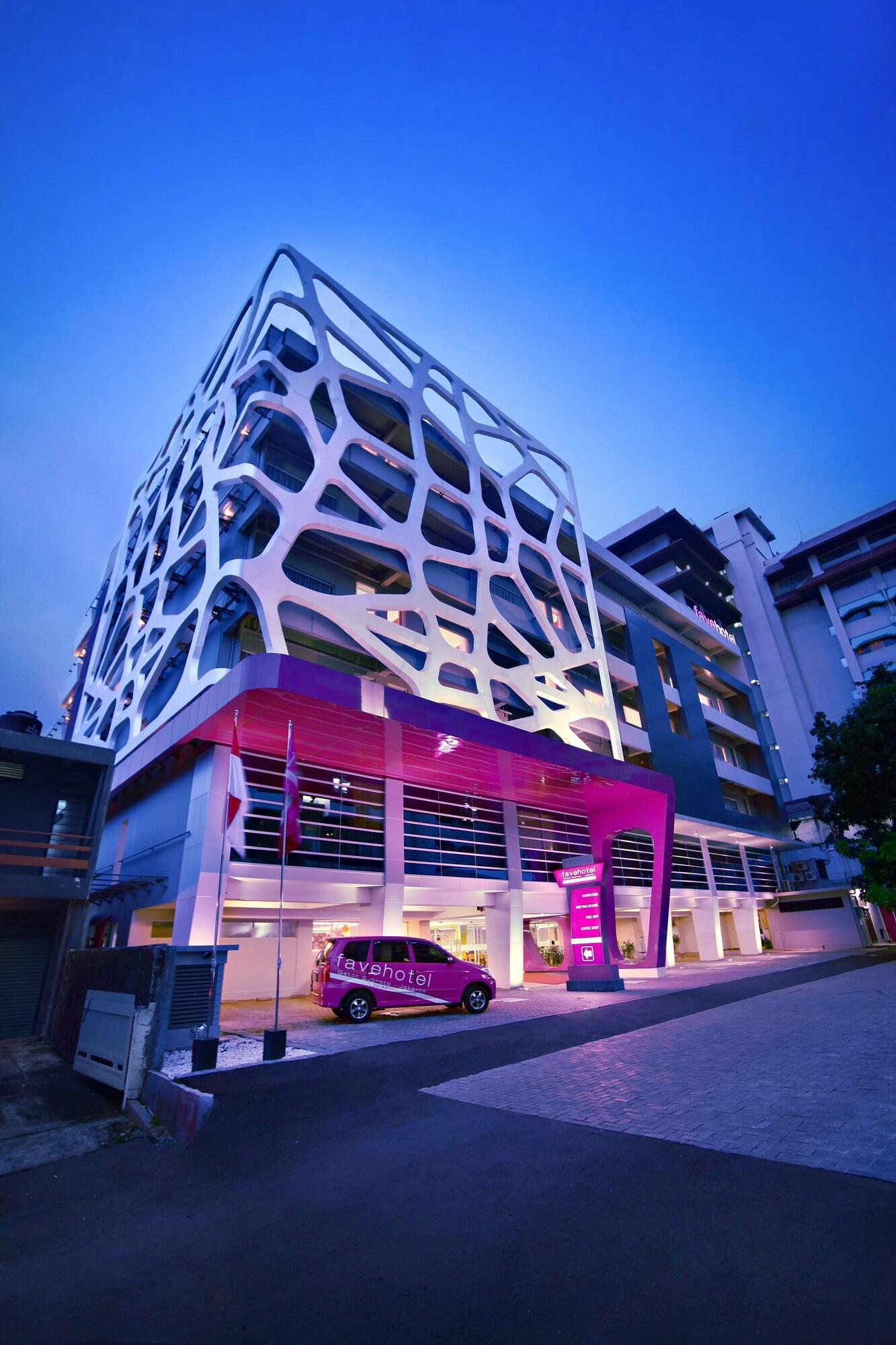 Varios favehotel Gatot Subroto