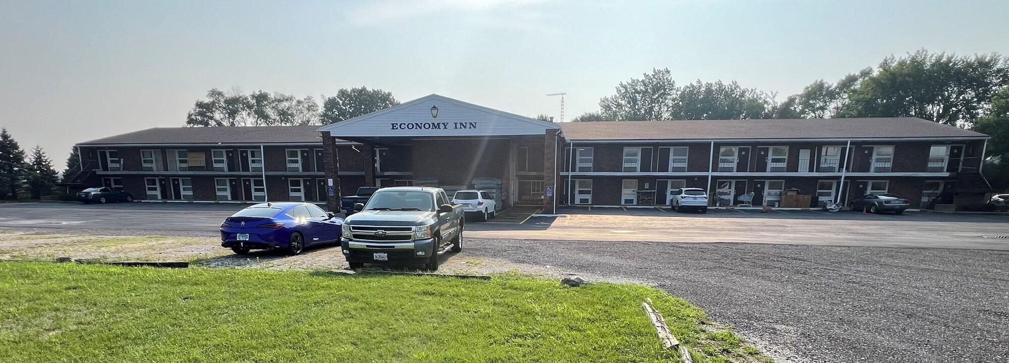 Varios Economy Inn