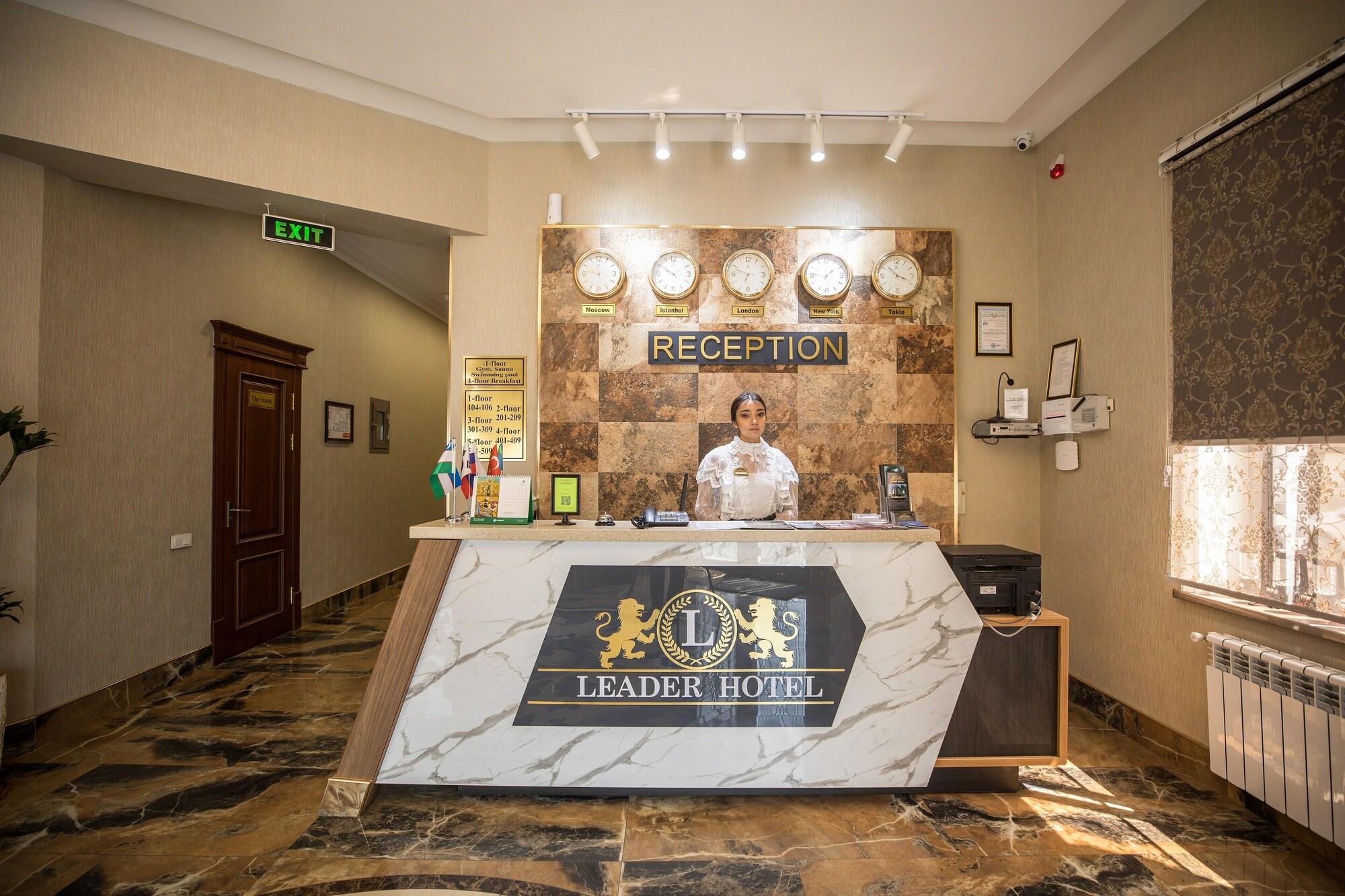 Vista Lobby Leader Hotel