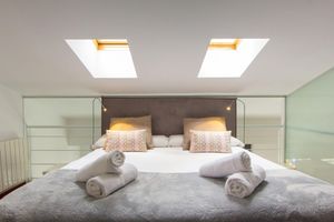 Alquiler Vacacional - Cozy quite penthouse next to paseo de gracia