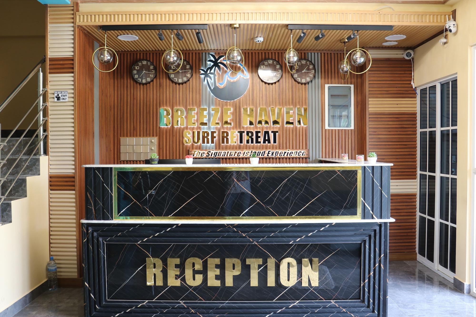 Vista Lobby Breeze Haven Surf Retreat