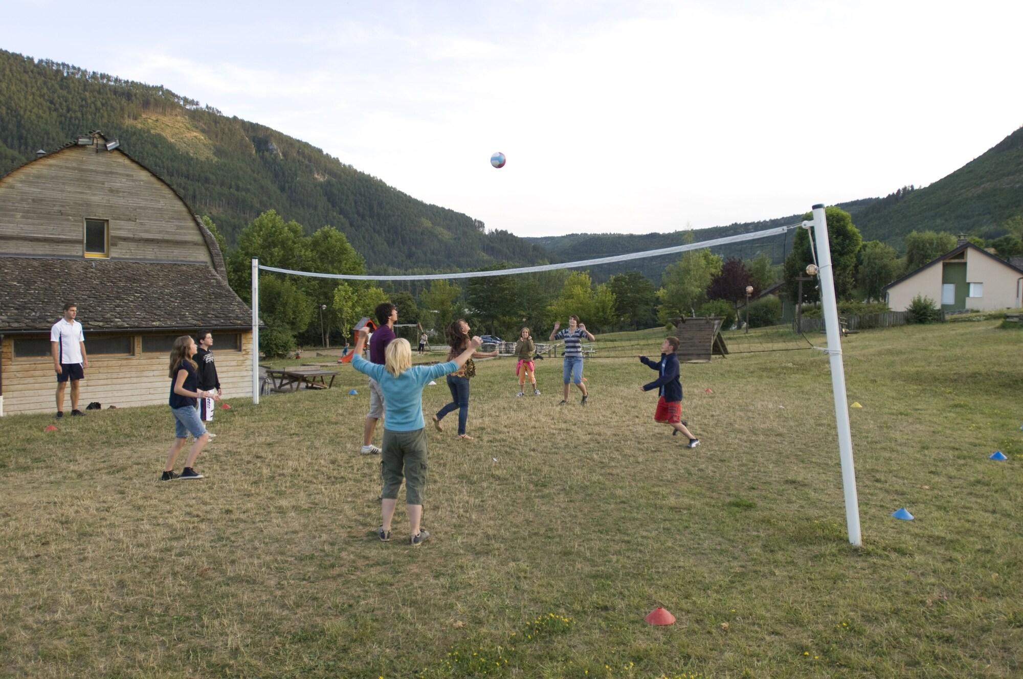 Instalaciones Recreativas Village de Gites le Colombier