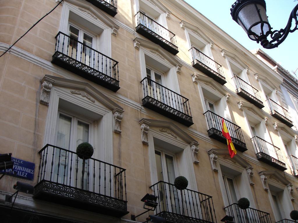 Vista Exterior Suite Prado Hotel