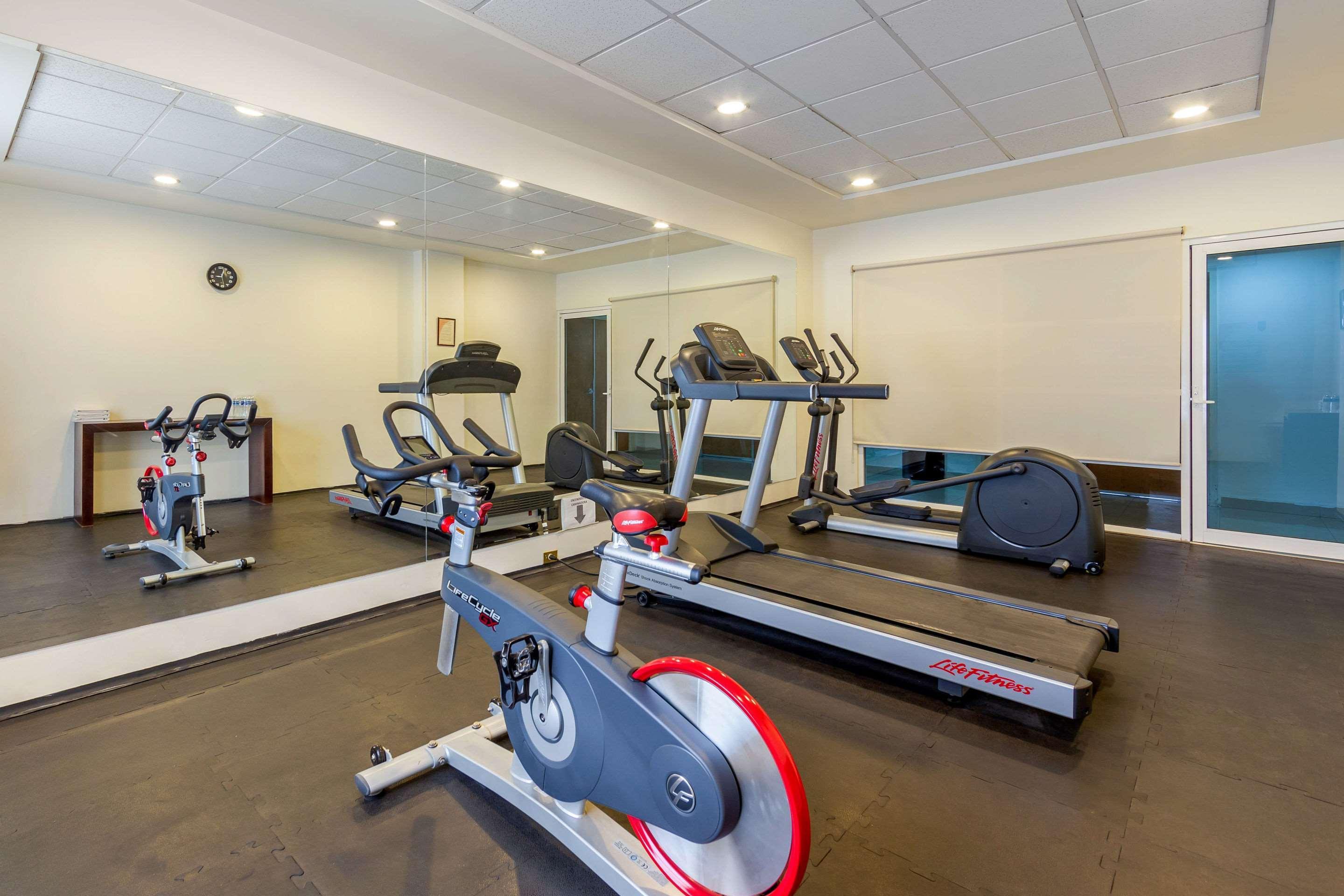 Gimnasio Sleep Inn Monclova