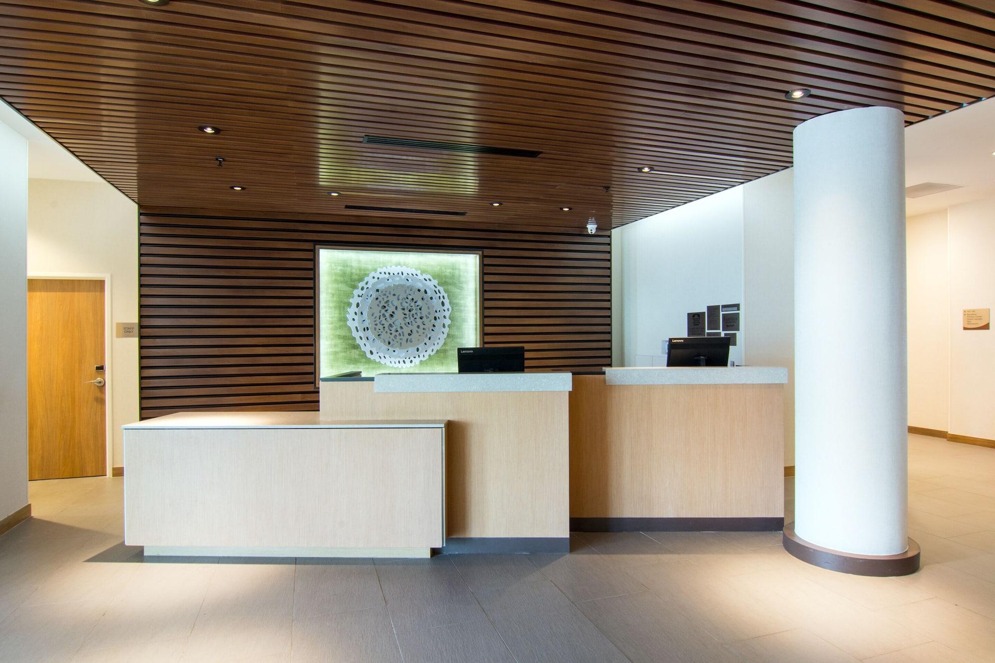 Vista Lobby Fairfield Inn & Suites by Marriott Nashville Airport