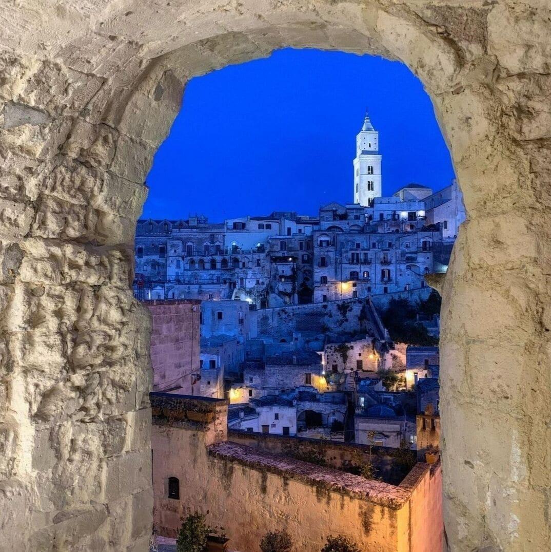 Varios L Hotel In Pietra