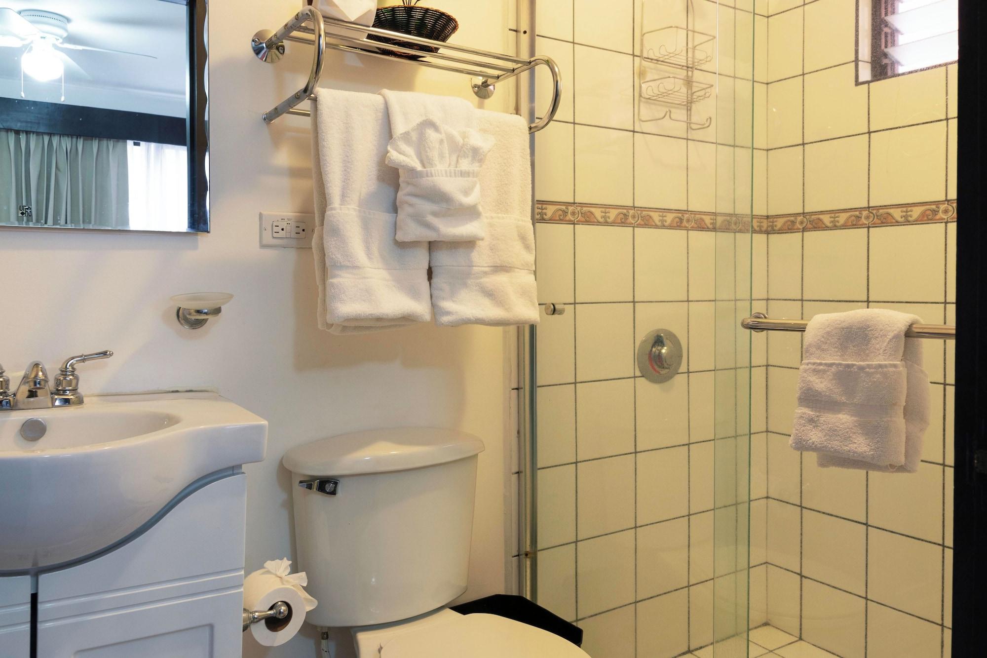 Equipamiento de Habitación Brisas del Aeropuerto