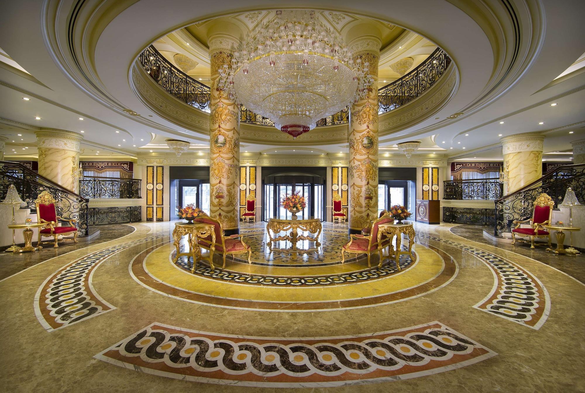 Vista Lobby Royal Rose Abu Dhabi, a Curio by Hilton Affiliated Hotel