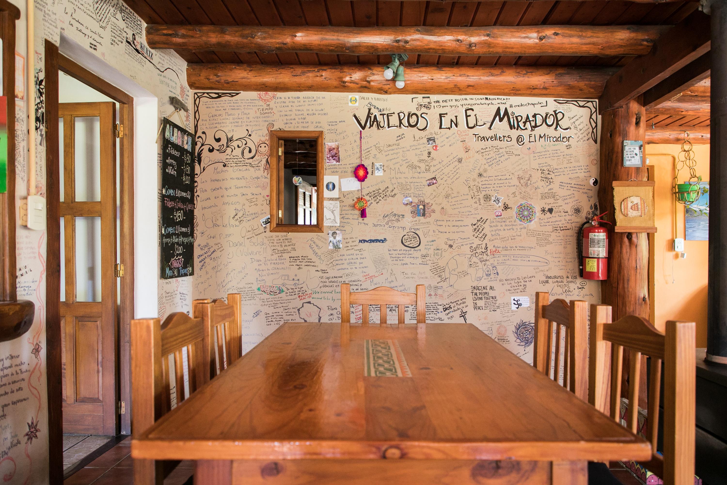 Bar/Salón Hostel El Mirador