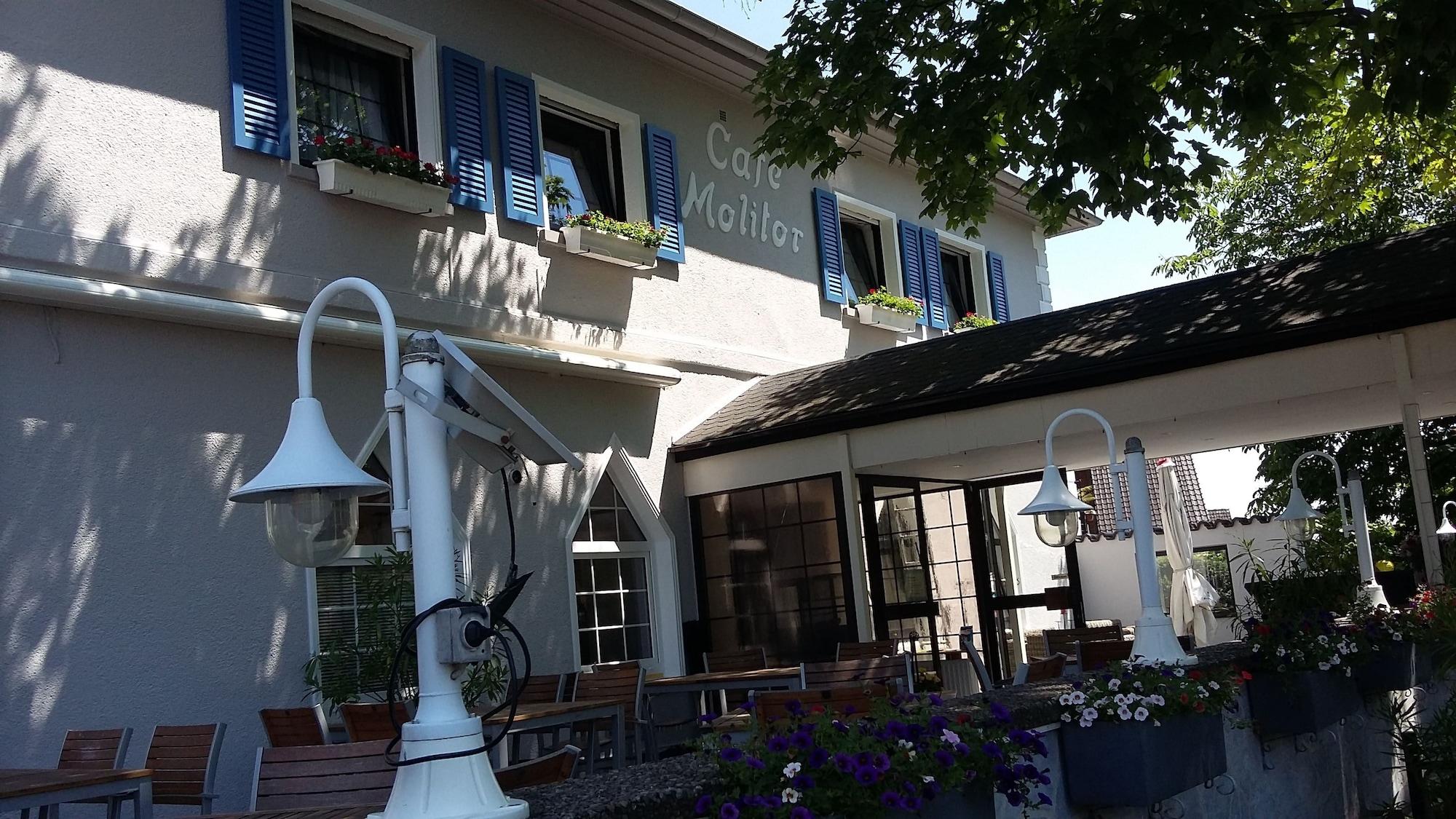 Vista Exterior Hotel Molitor