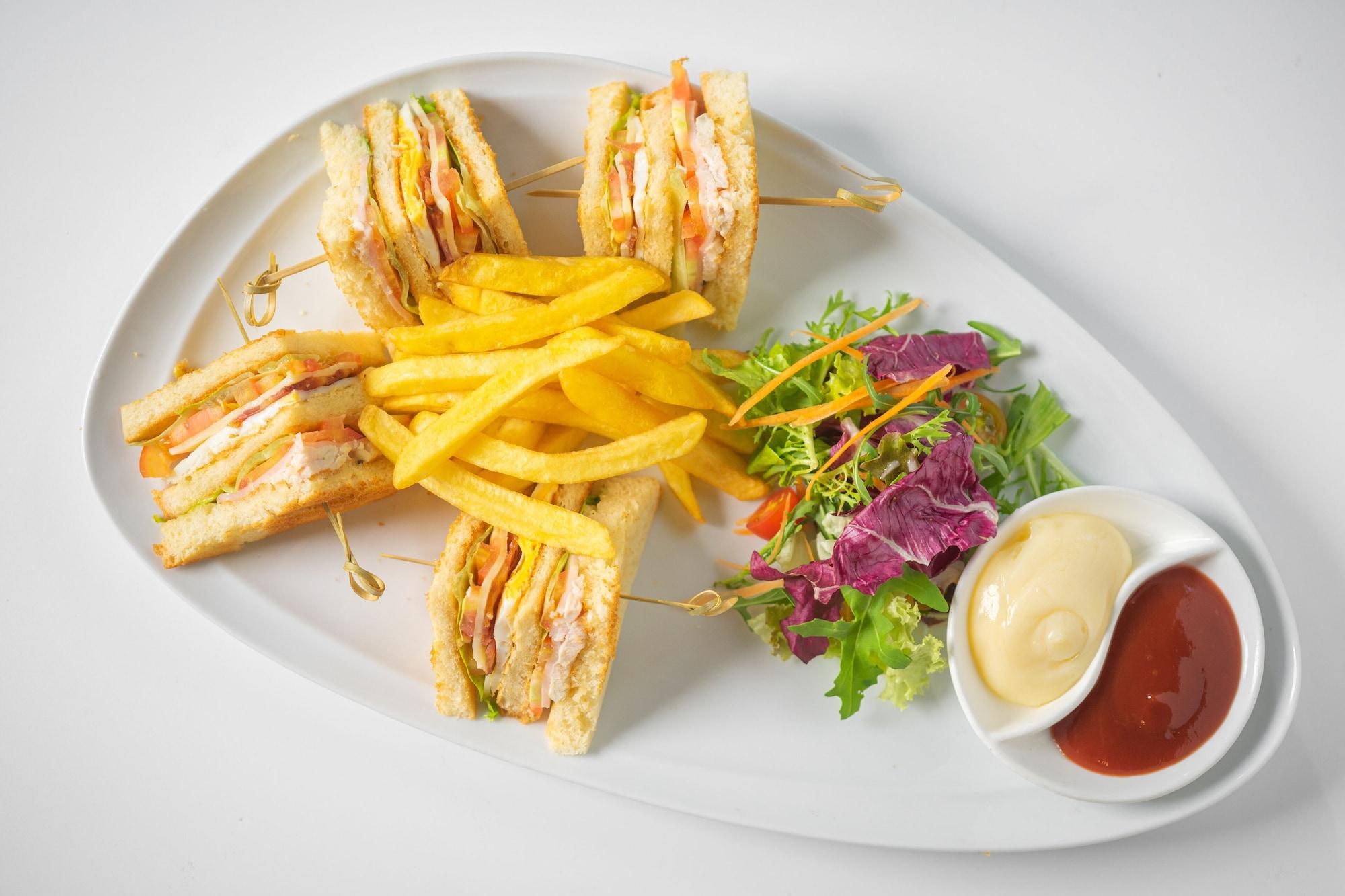 Restaurant Palace Gate Hotel & Residence by EHM