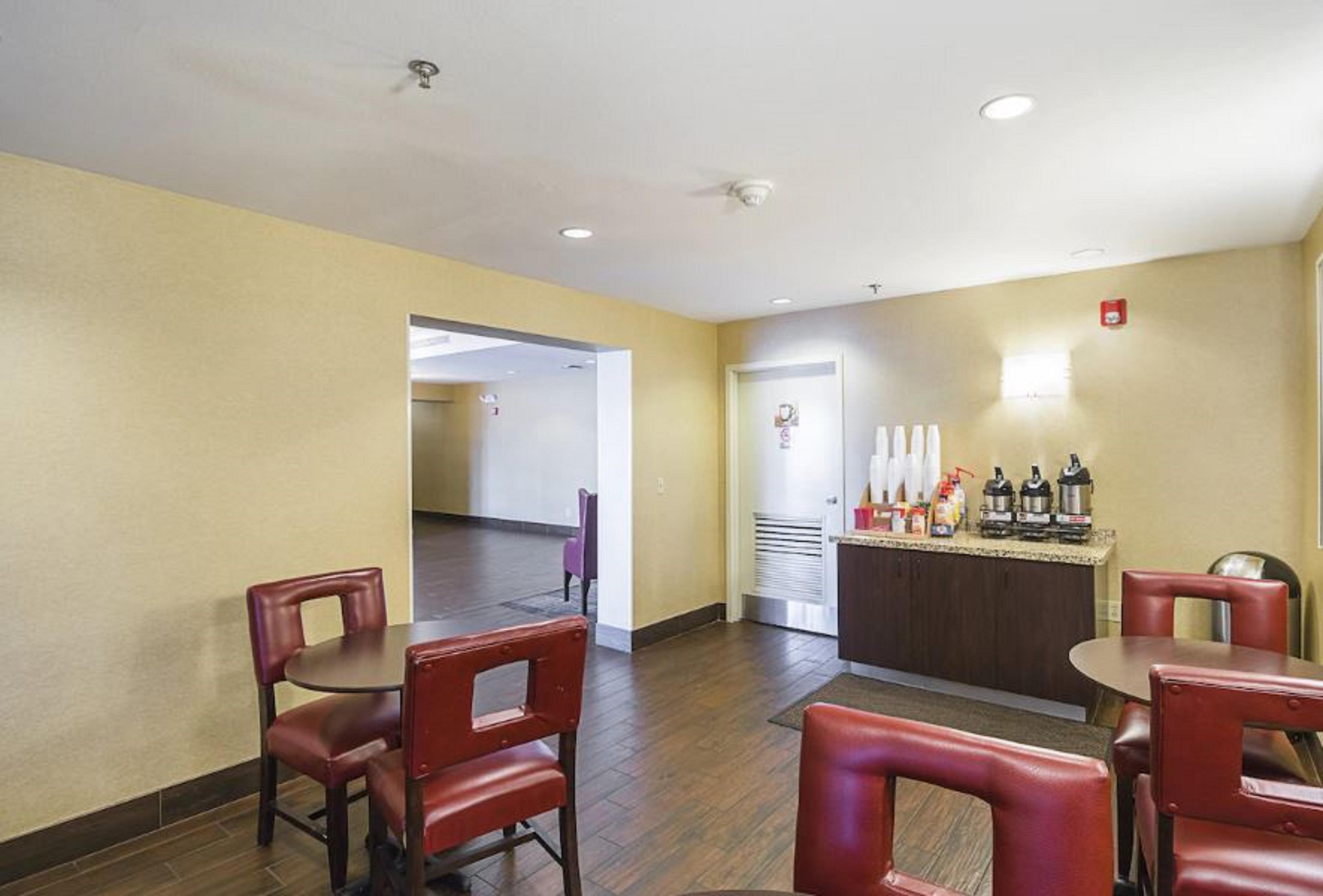 Restaurant Red Roof Inn PLUS+ Phoenix West