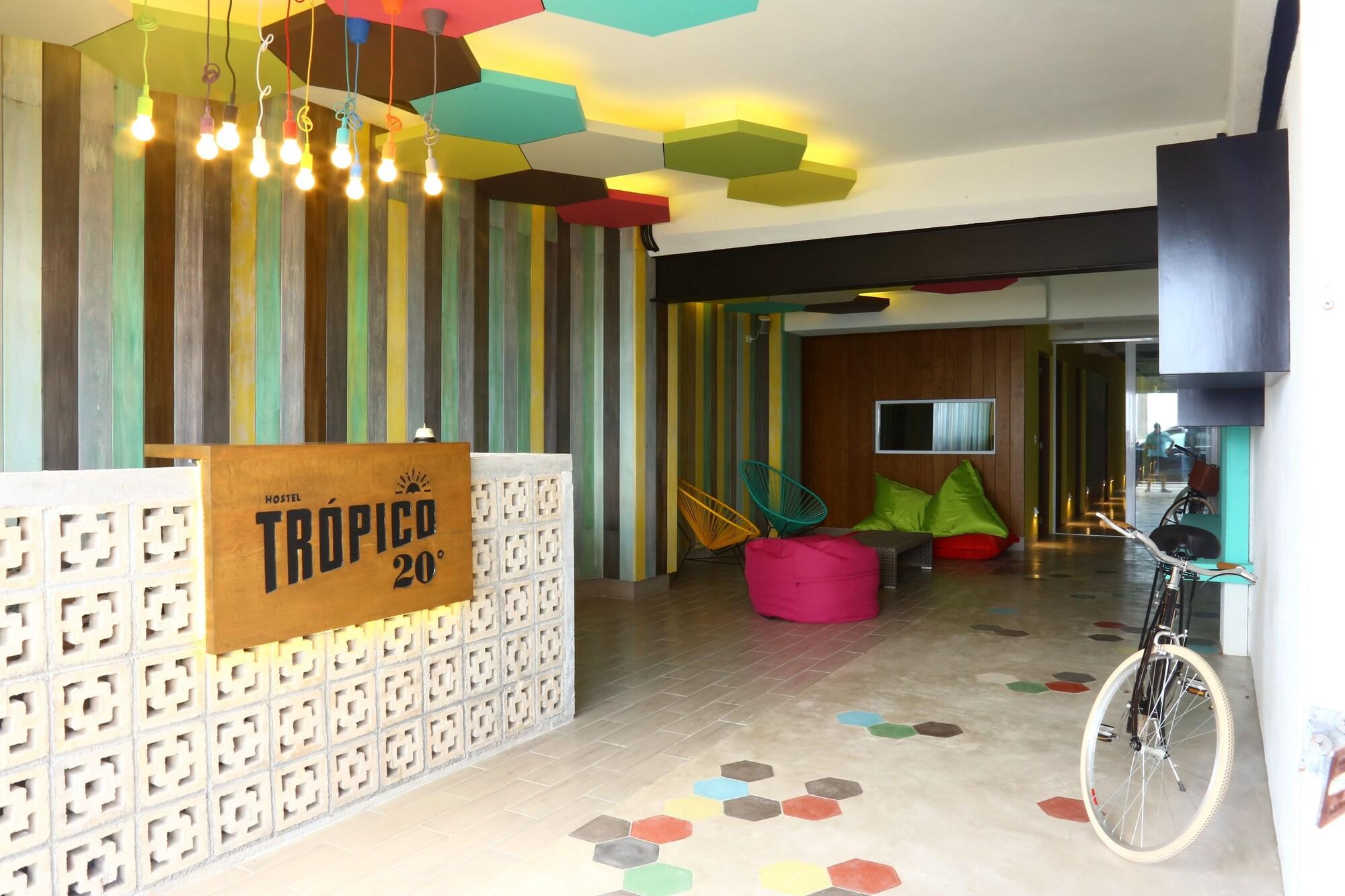 Vista Lobby Hostel Tropico 20º OceanFront