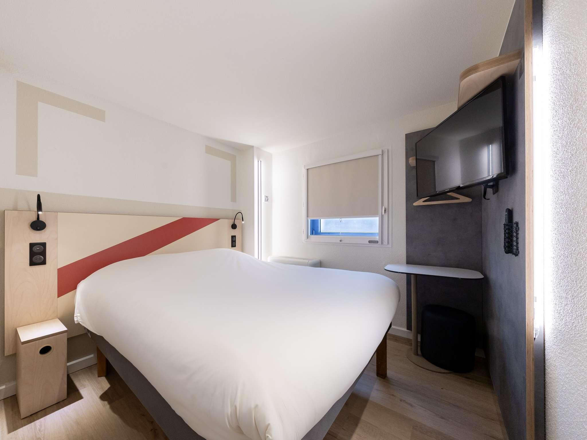 Varios ibis budget Bordeaux Centre Mériadeck