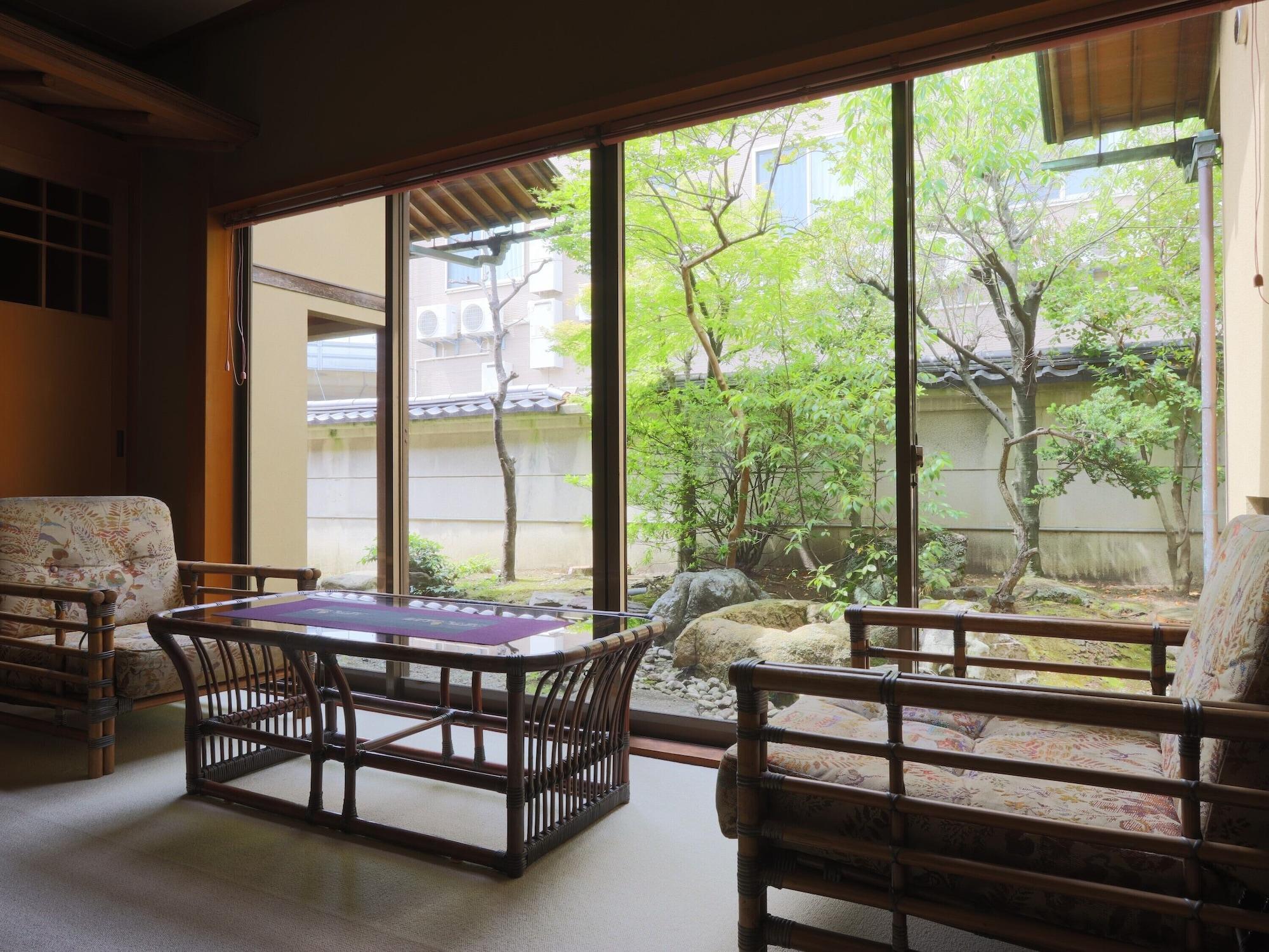 Bar/Salón Ryokan Karasawa