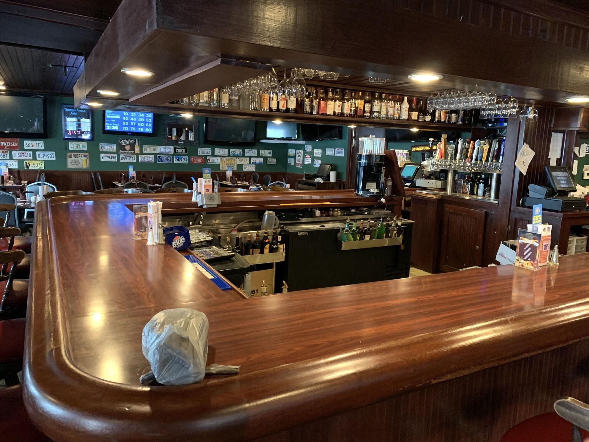 Bar/Salón Fred's Inn