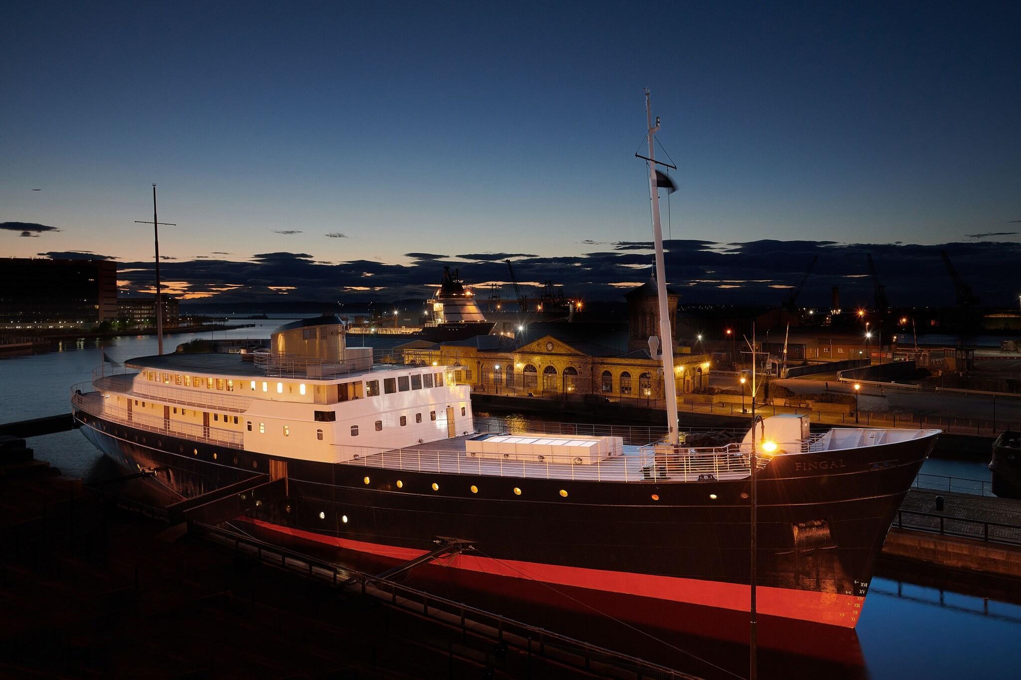 Varios Fingal - A Luxury Floating Hotel