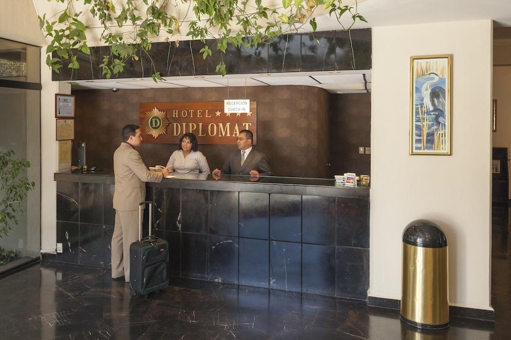 Vista Lobby Hotel Diplomat