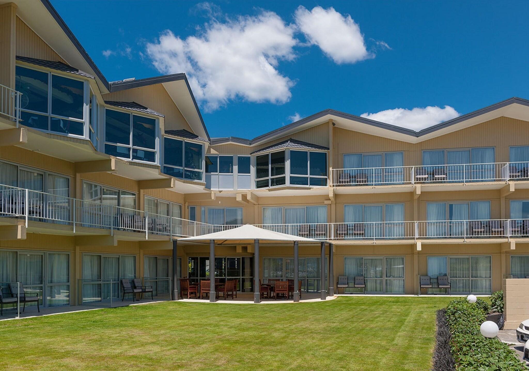 Vista Exterior Picton Beachcomber Inn