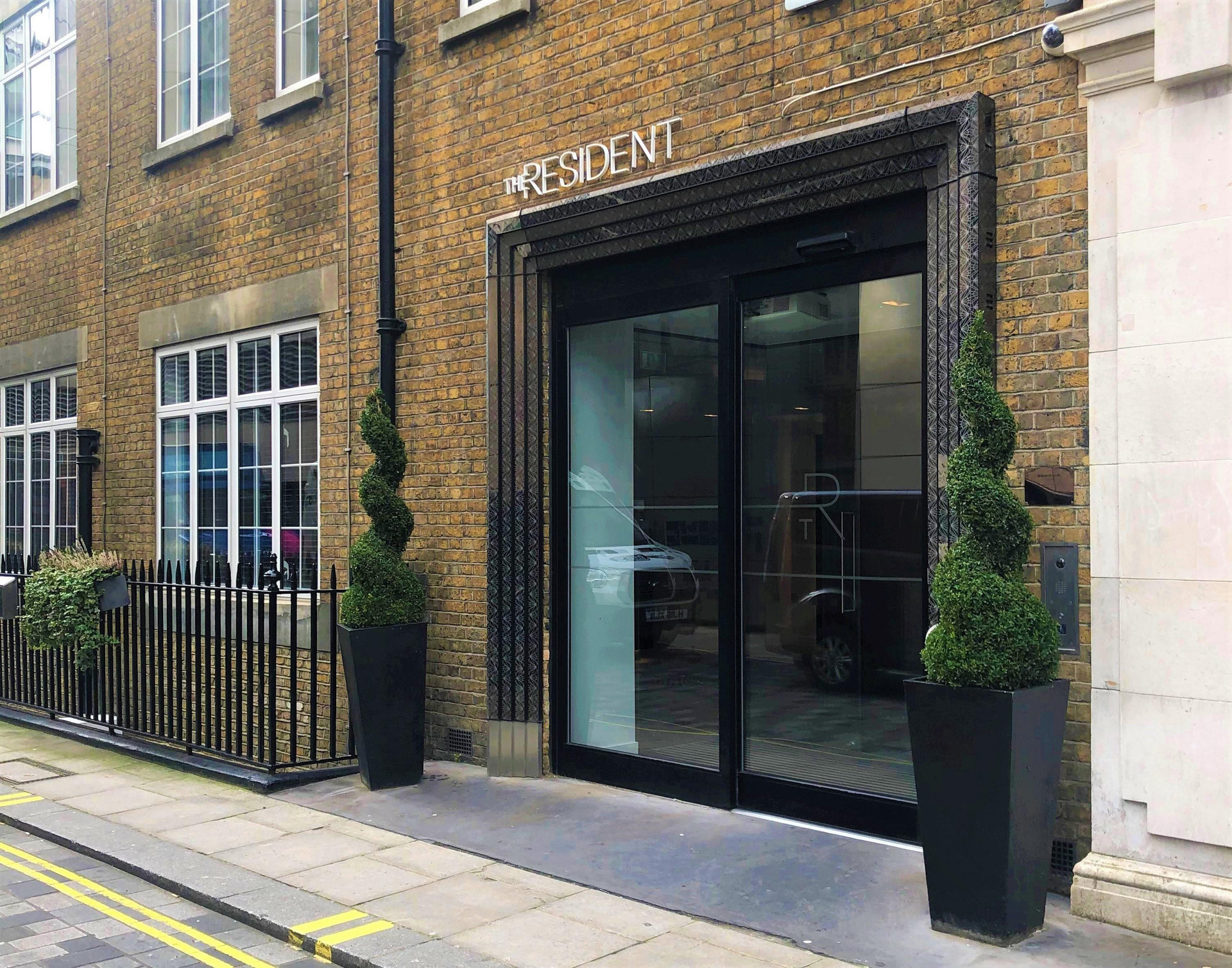 Vista Exterior The Resident Victoria