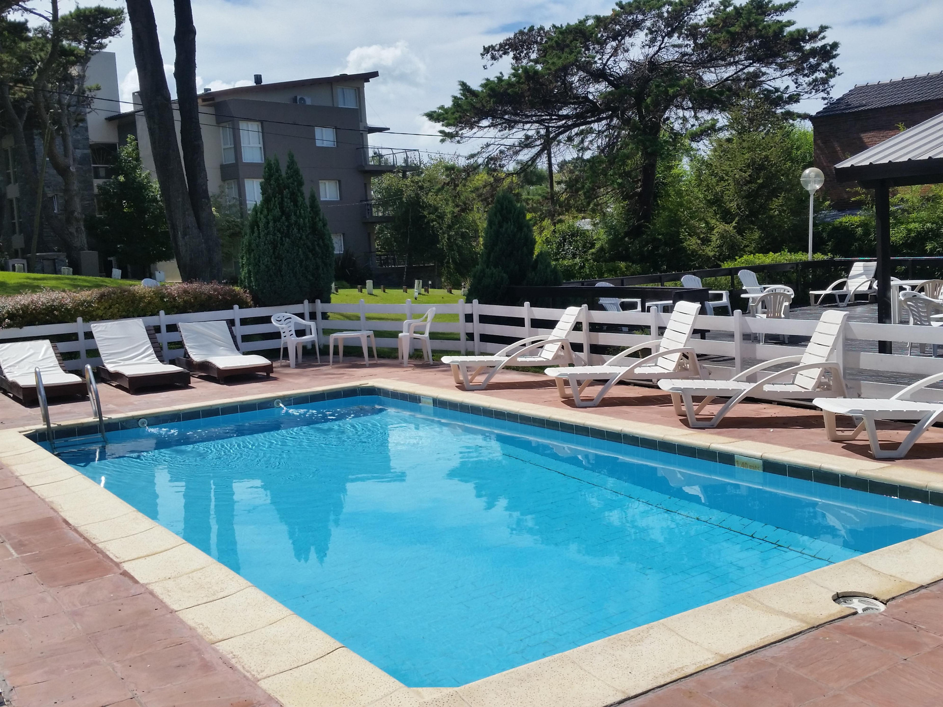 Vista Piscina Villa Mora