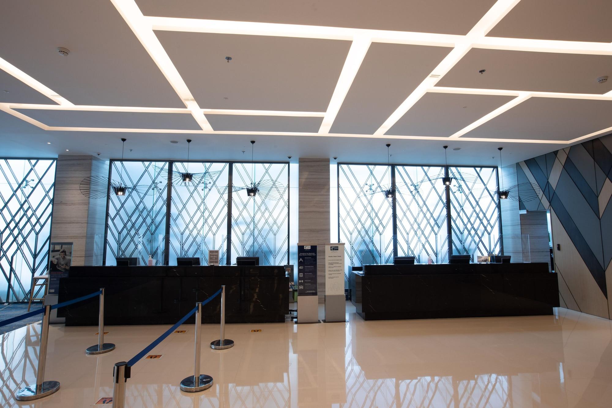 Vista Lobby Holiday Inn Express Manila Newport City by IHG