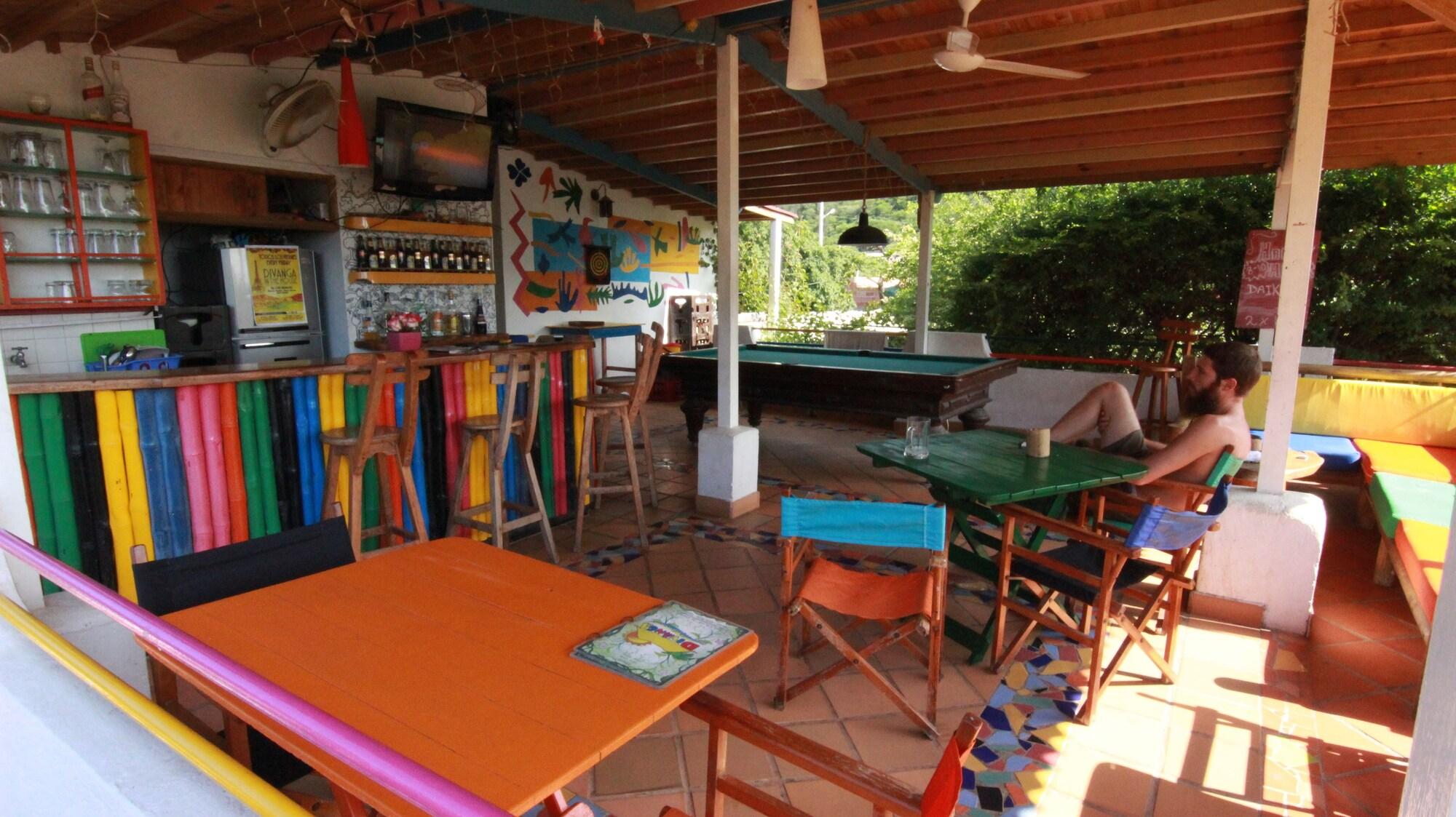 Bar/Salón Divanga Hostel