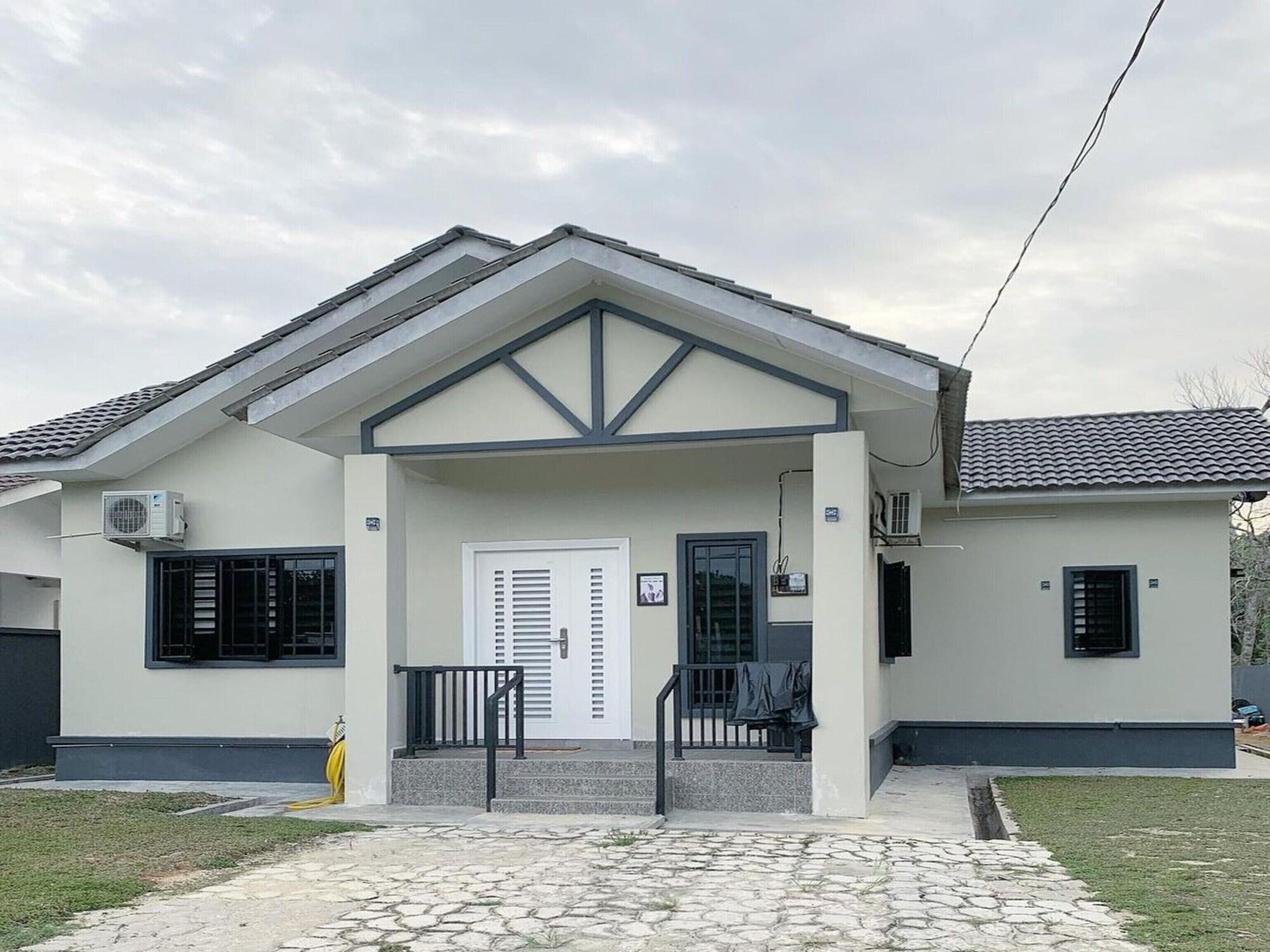 Vista Exterior OYO 90965 Lakut Valley Homestay