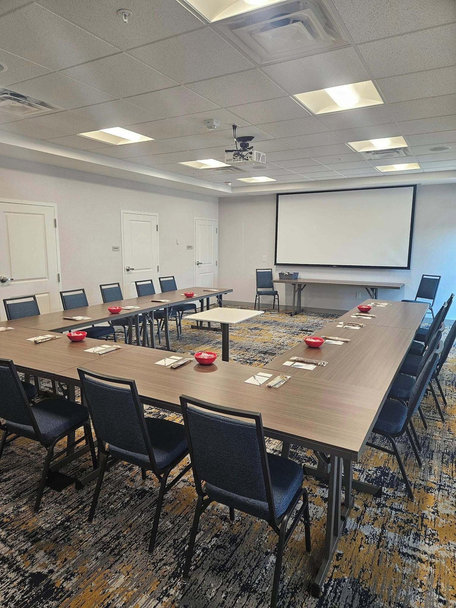 Sala de Reuniones TownePlace Suites by Marriott Oshkosh