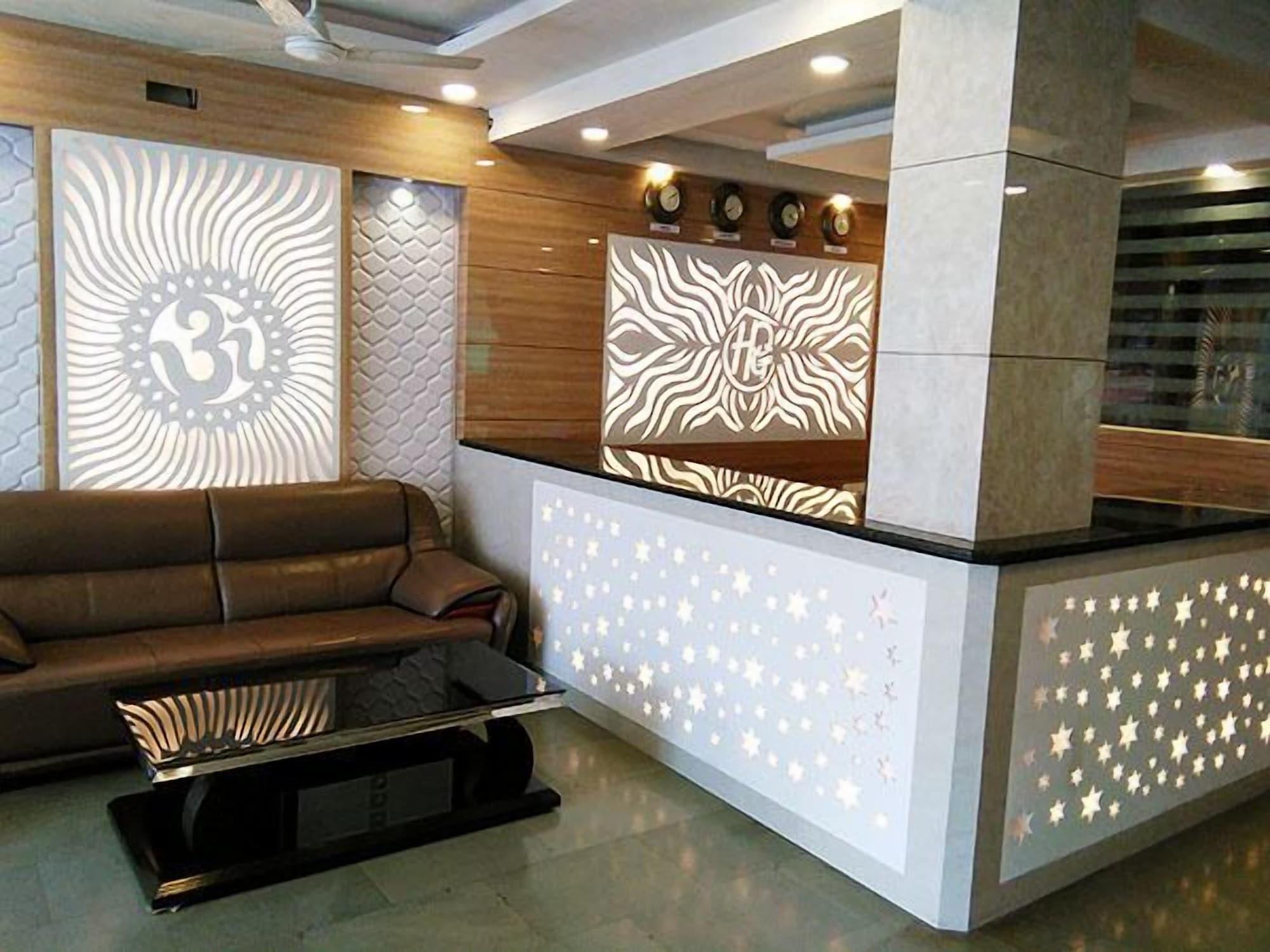 Vista Lobby Paradise Ganga - A River Side Hotel