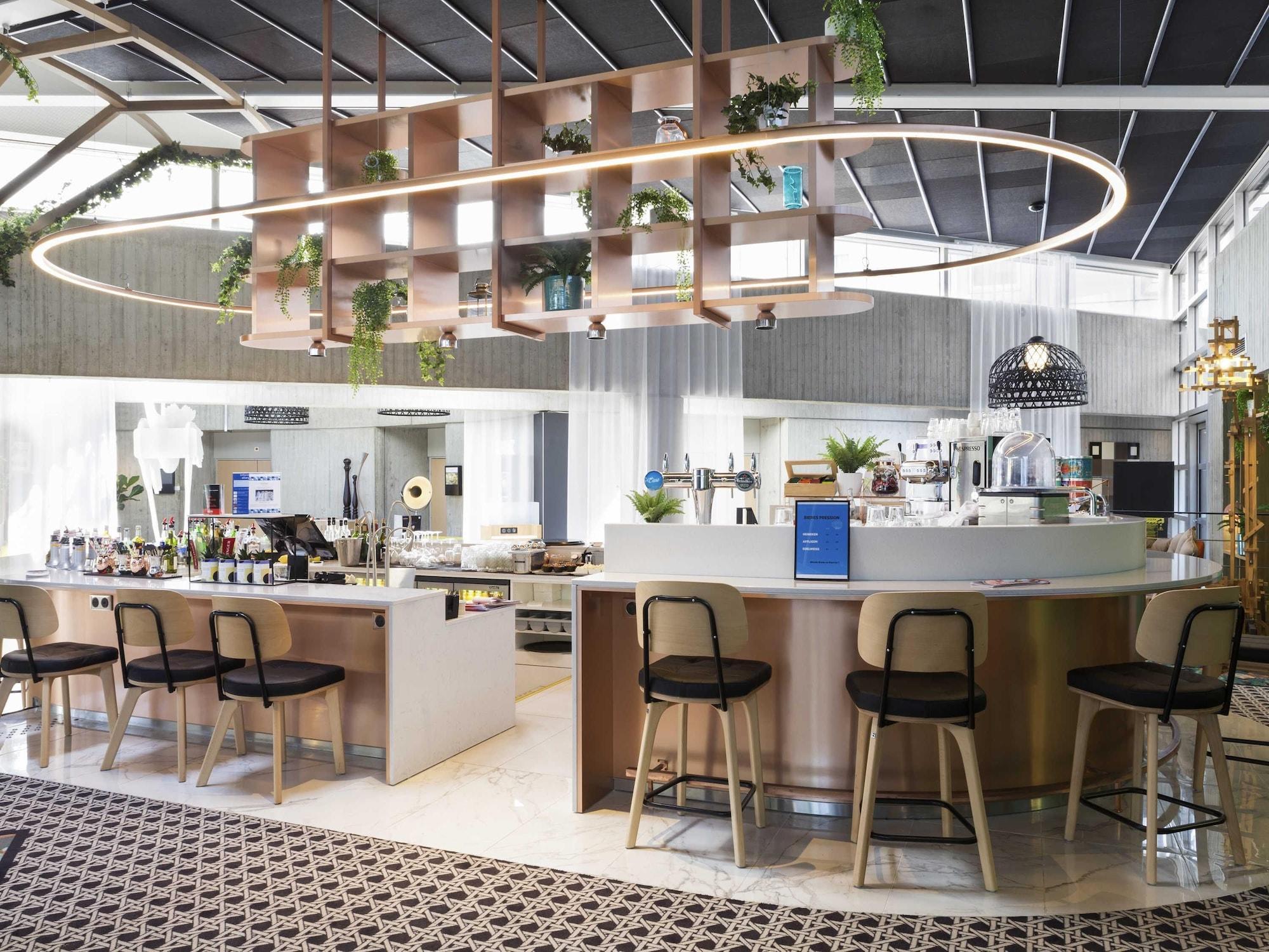 Bar/Salón Novotel Paris Charles de Gaulle Airport