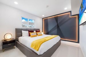 Alquiler Vacacional - Oasis w/ Pool & BBQ: Gateway to the Keys & MIA Zoo