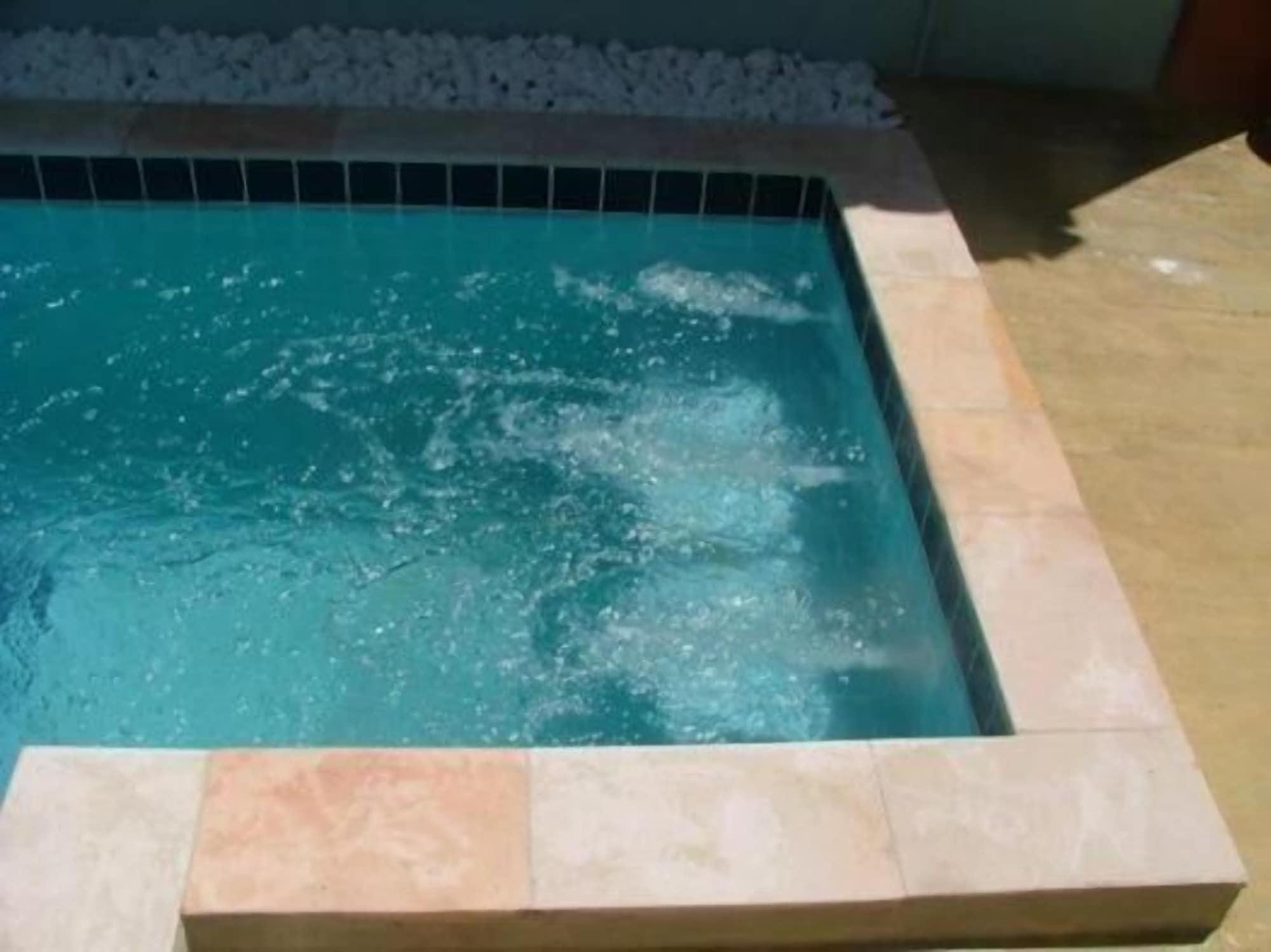 Vista Piscina Pousada Hannah