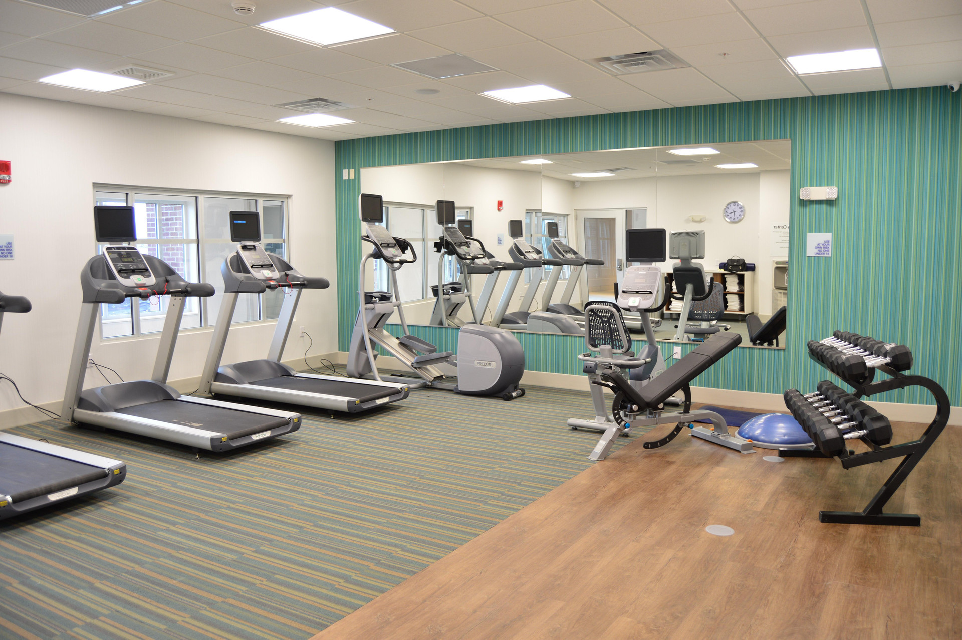 Instalaciones Recreativas Holiday Inn Express & Suites Toledo South - Perrysburg by IHG