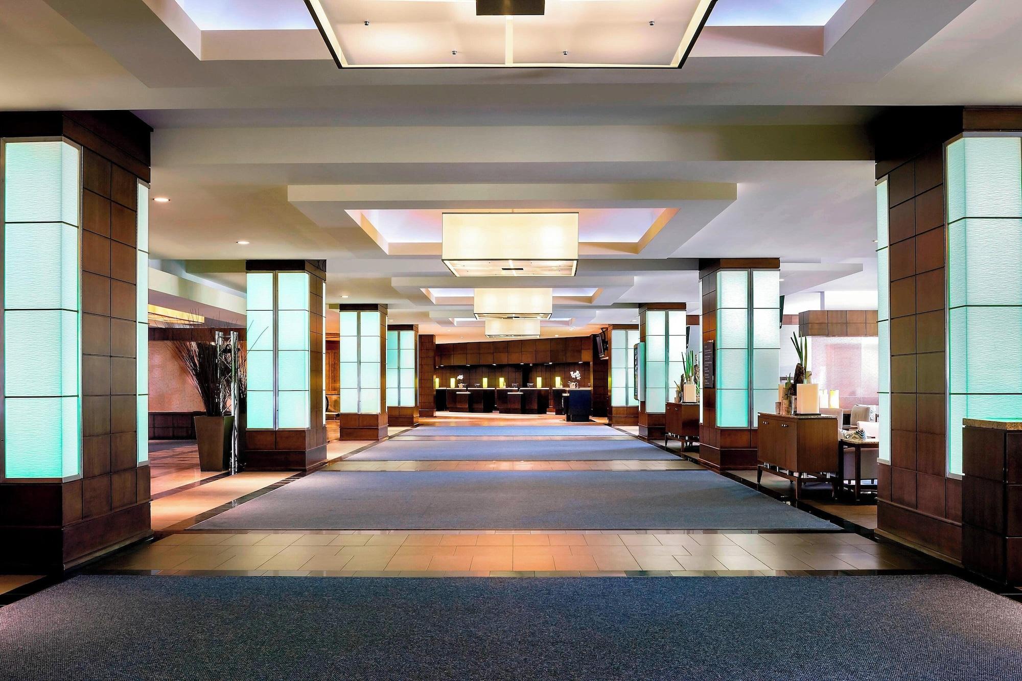 Vista Lobby The Westin Harbour Castle, Toronto