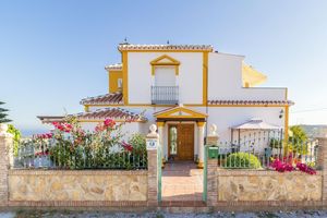 Alojamiento - Casa Colina del Sol