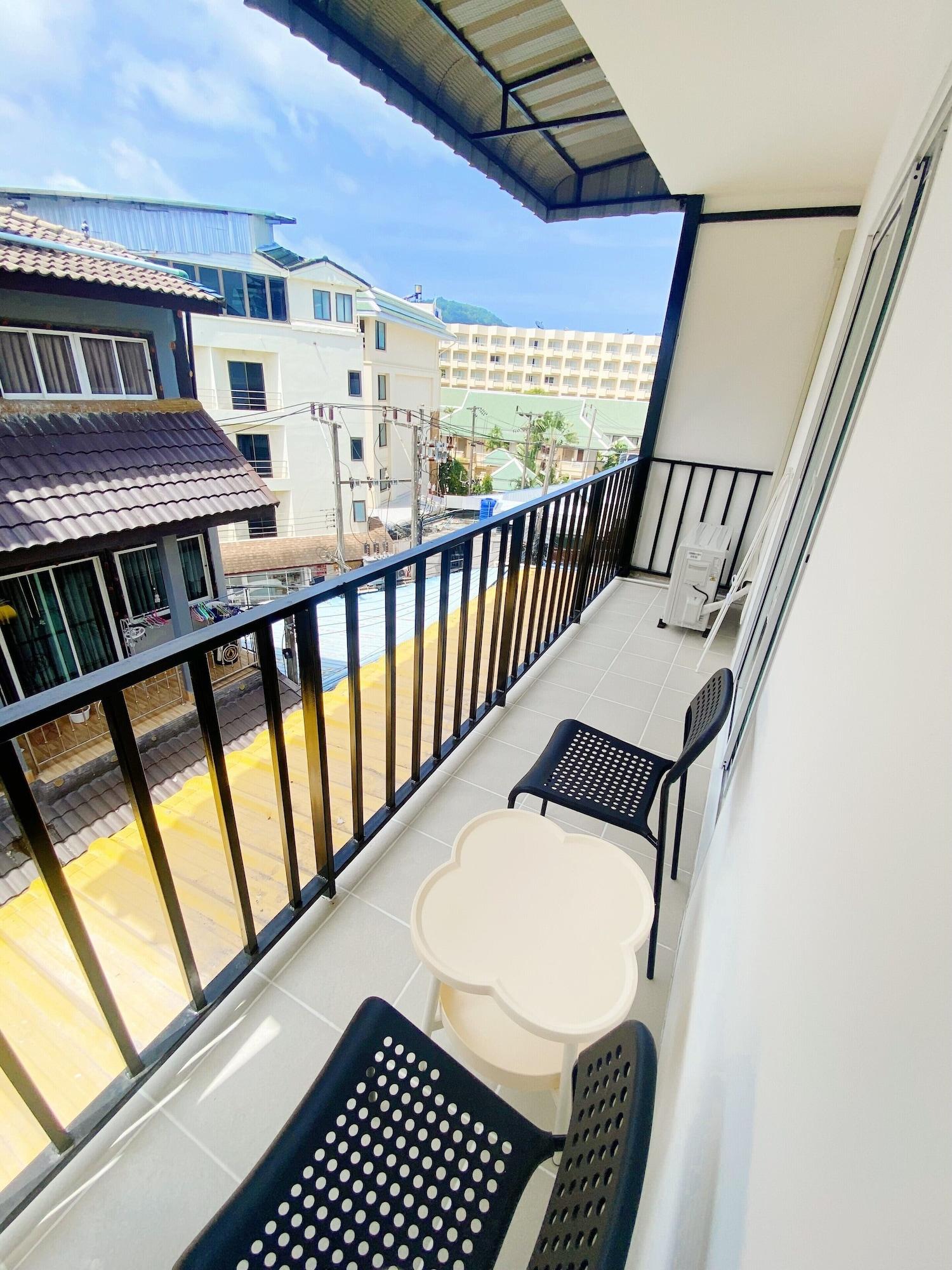 Equipamiento de Habitación SJ Beach House Patong