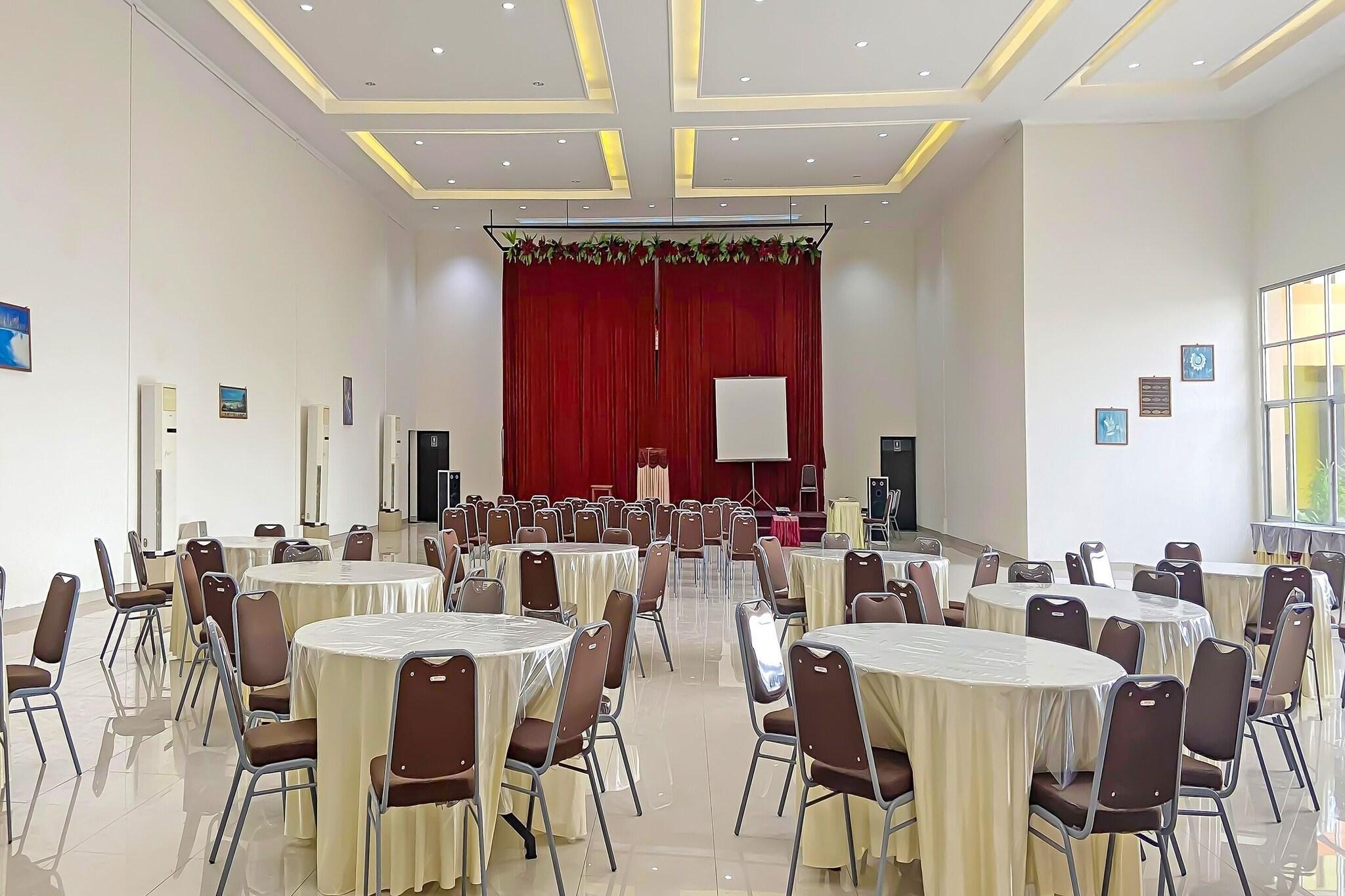 Sala de Reuniones OYO 91946 Hotel Gajah Mada Indah