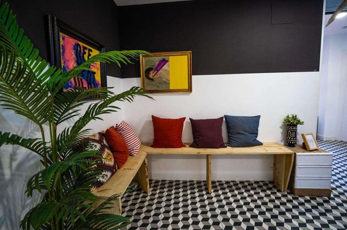 Vista Lobby Off Beat Self-Check-in - Sleep Conscious